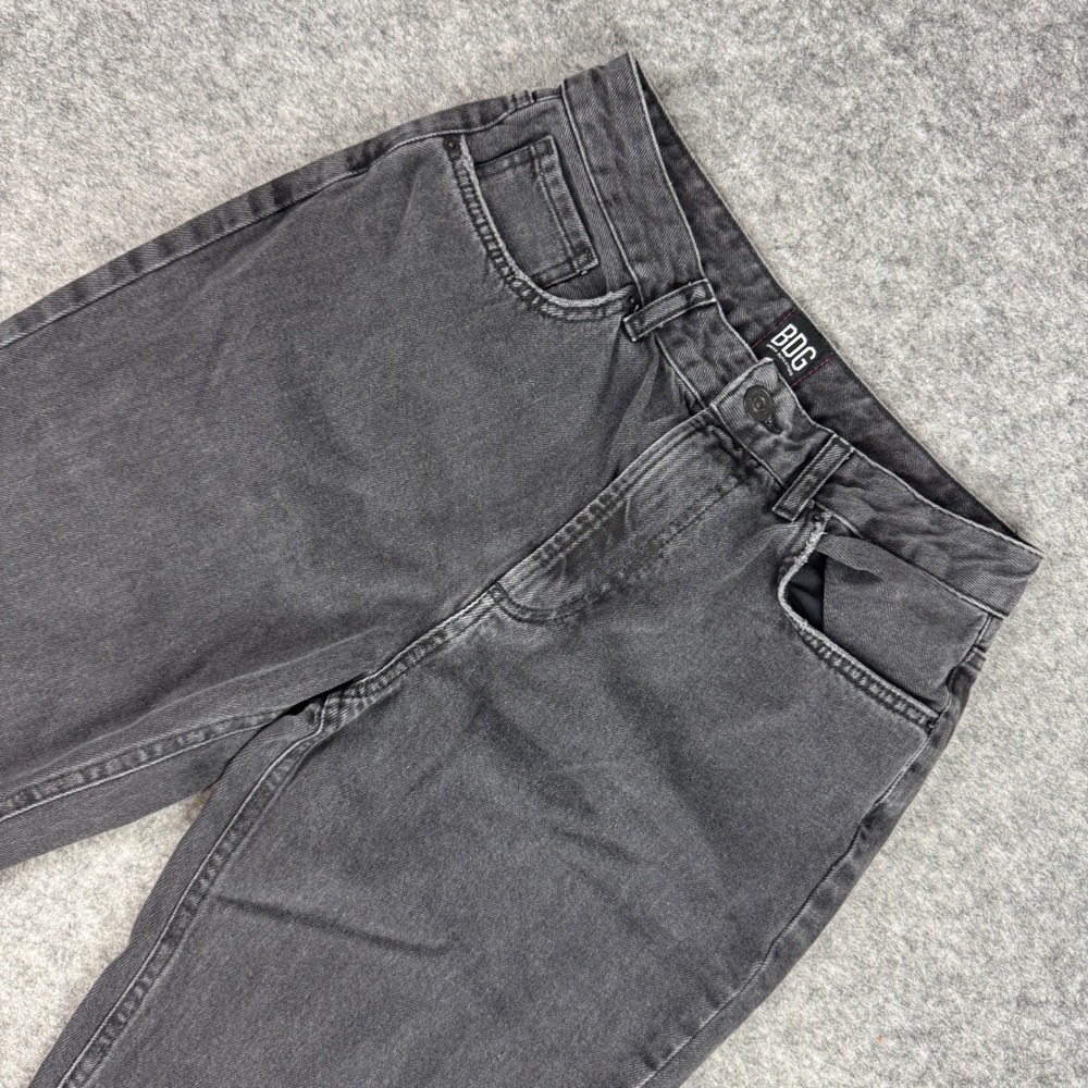 BDG Urban Outfitters Mom High-Rise Jeans Black Acid Wash Denim Size 28‎ Womens